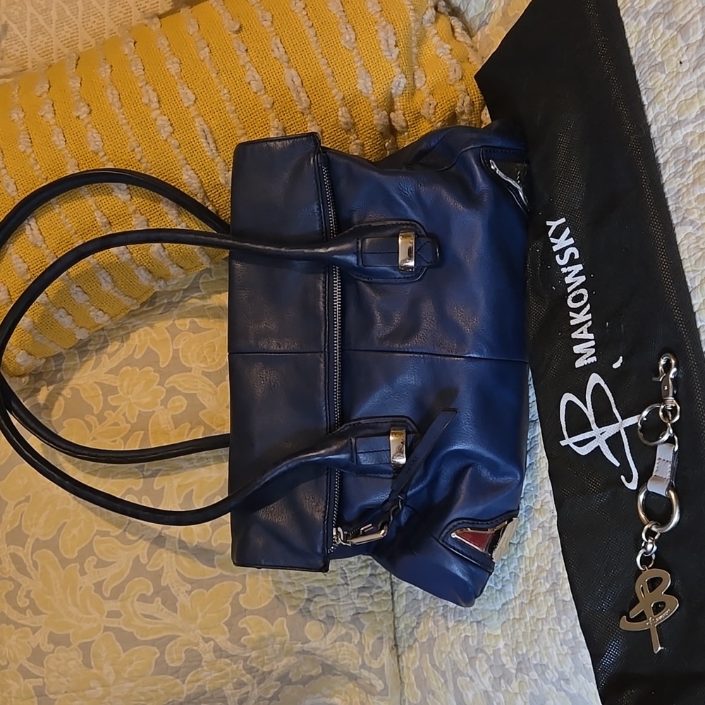 B Makowsky leather purse 👛
